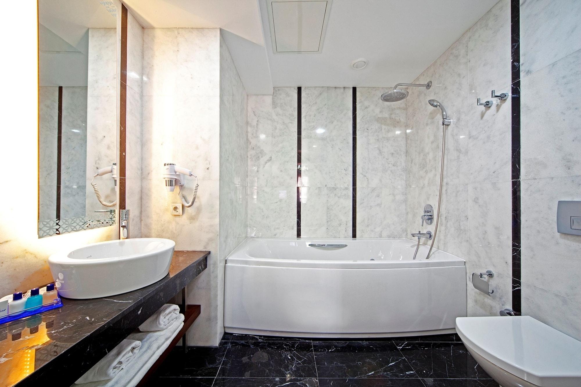 Azade Suites Istanbul Exterior foto