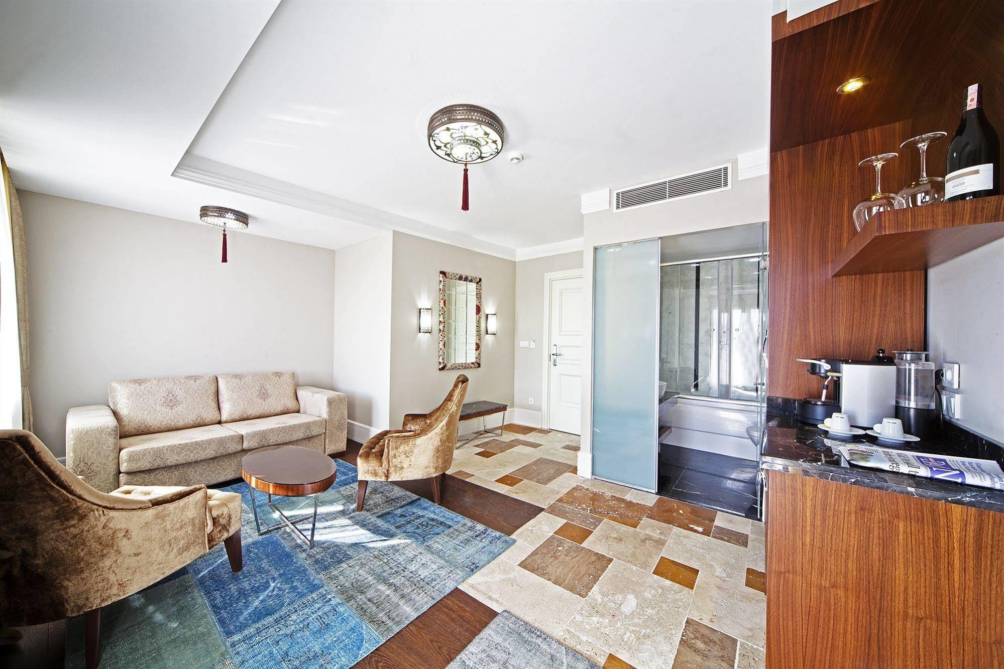 Azade Suites Istanbul Exterior foto